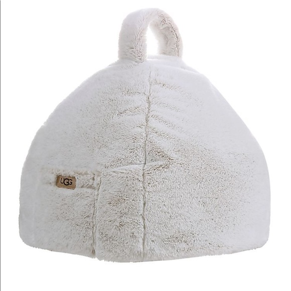 ugg dawson tablet pouf
